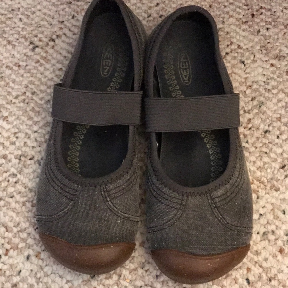 Keen sienna maryjanes